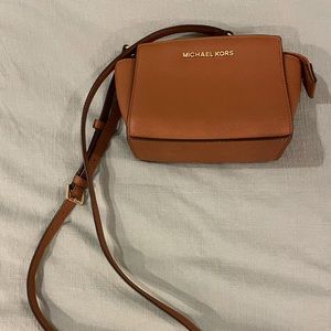 Michael Kors Crossbody